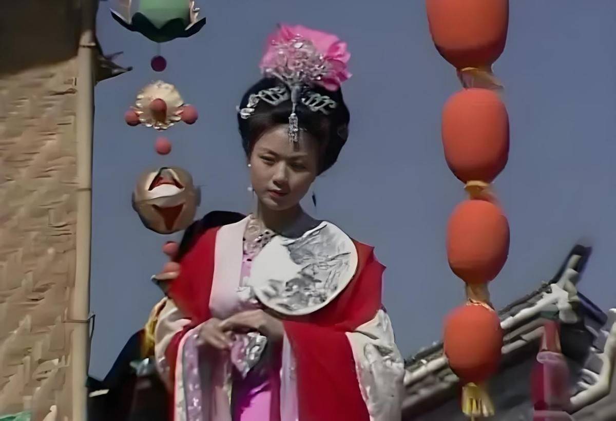 机接送仅表演180秒却被记了36年新葡京娱乐城西游记高价请的女演员飞(图8)