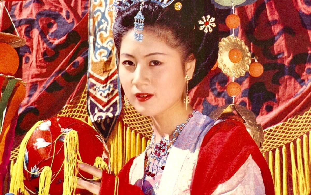 机接送仅表演180秒却被记了36年新葡京娱乐城西游记高价请的女演员飞(图15)