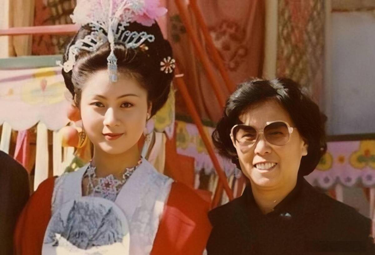 机接送仅表演180秒却被记了36年新葡京娱乐城西游记高价请的女演员飞(图21)