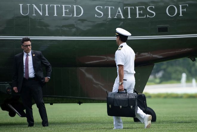 个总统「同款」手提箱只需6万8澳门新葡京每个CEO都需要一(图5)